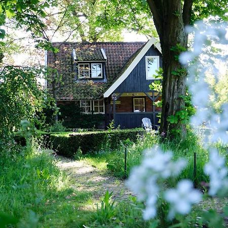 Loosan Lodges Gastenhuis Reutum Eksteriør bilde