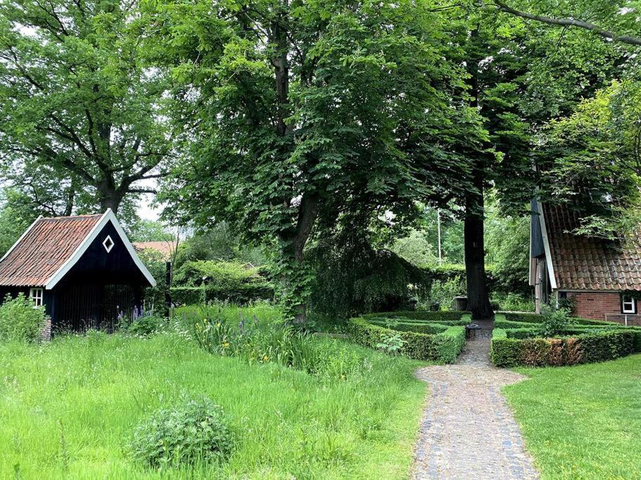 Loosan Lodges Gastenhuis Reutum Eksteriør bilde