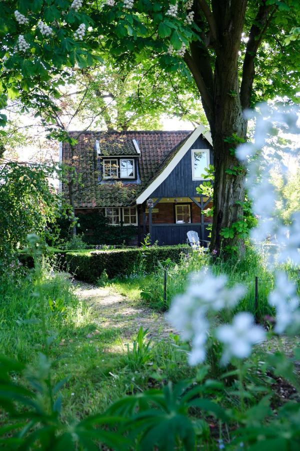 Loosan Lodges Gastenhuis Reutum Eksteriør bilde